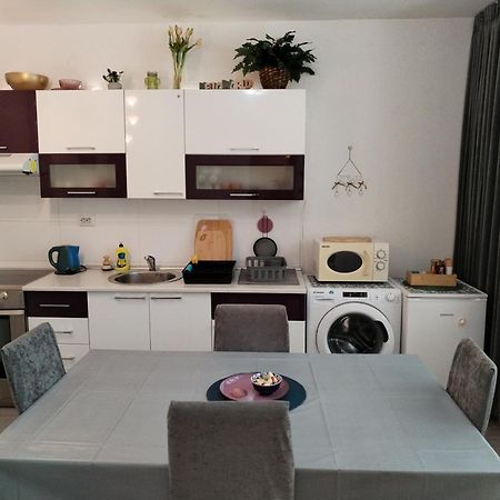 Apartment Suzana 2Br Split With Balcony Exterior photo